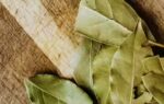 This bay leaf trick could keep your pantry and closet pest free.jpg