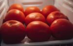 you should never store tomatoes in the fridge and reason might surprise you