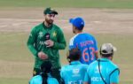 pakistan wins toss and fields in marquee game against india at t20 world cup no handshakes again