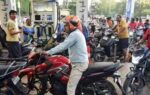 petrol diesel prices stay unchanged as excise cut cushions omc losses says government