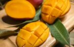how to protect mangoes at home using paper bags without sprays or harmful chemicals