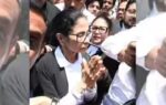 mamata banerjee outside calcutta high court