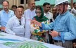 mehbooba mufti in awantipora