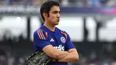 1785902203 gambhir 0208 s