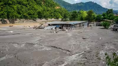 1787910643 nepal floods
