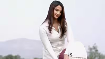 anaya bangar