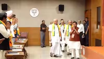 bjp passes resolution condemning congress decision to sing only two stanzas of vande mataram