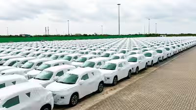 passenger vehicle dispatches near 47 lakh in july