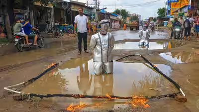protest against waterlogging in jaipur