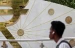 rupee rises 9 paise against us dollar