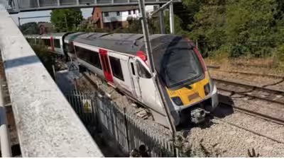 uk train derail