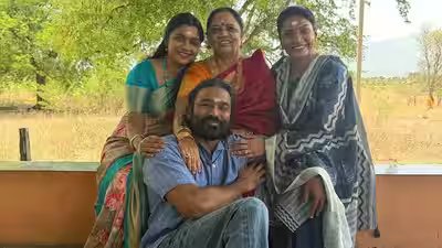 dhanush shares adorable family picture with mother and sisters calls them his blessings