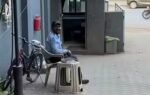 employees bond with security guard at new workplace wins hearts