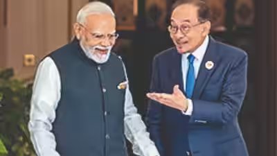 pm modi with anwar ibrahimmalaysia agreed to the openingof a new indian consulate