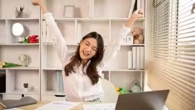 the 5 minute office habit that can quietly improve your mood for the rest of the day