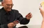 vedanta chairman anil agarwal plays uno
