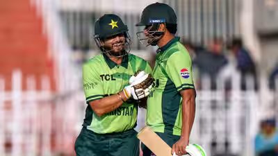 1792396815 pakistan tri series cricket