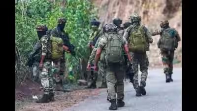 1793338536 pakistani army violates ceasefire on loc in jampks poonch