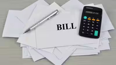 5 mistakes people make when throwing away old bills and receipts
