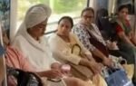 delhi metro passenger in bathrobe towel on head goes viral