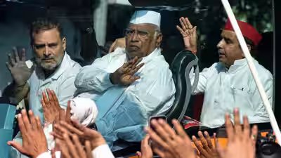 rahul gandhi with congress president mallikarjun kharge