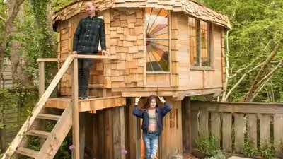 the mushroom shed was designed to resemble a mushroom
