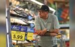 us consumers sentiment falls