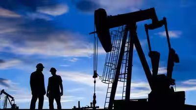venezuela signs 61 oil agreements